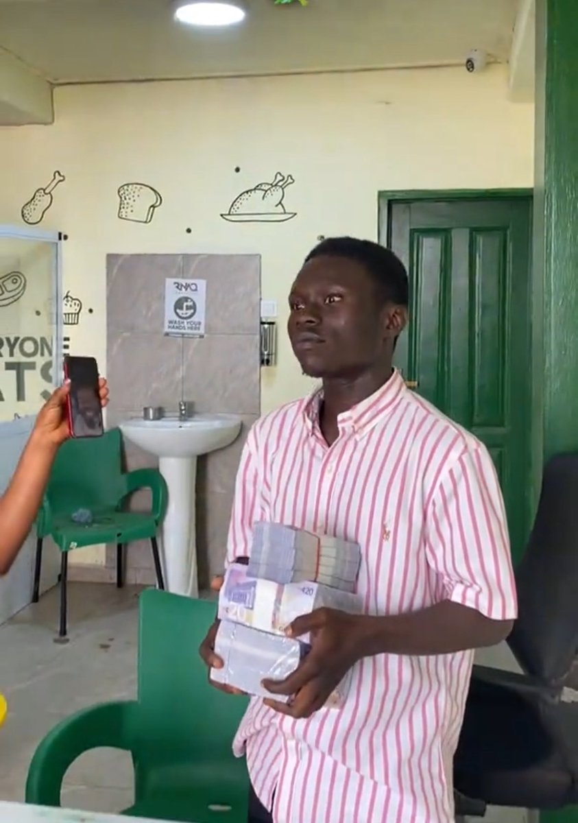 areyouAgod? tweet media