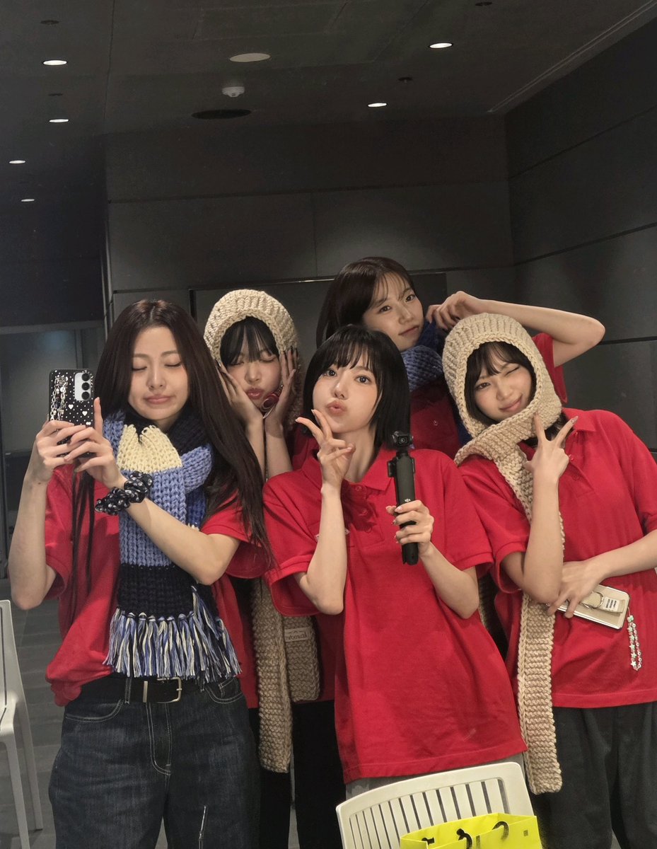 LE SSERAFIM NEW OT5 PIC 🥹