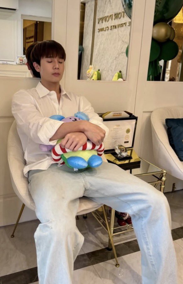 รักลูกมาก ป๊ากอดเชี่ยนหลับปุ๋ยย น่ารักก 💜🤲🏻🐶🥑✨ 

꒰ #Jimmyyjp ꒱