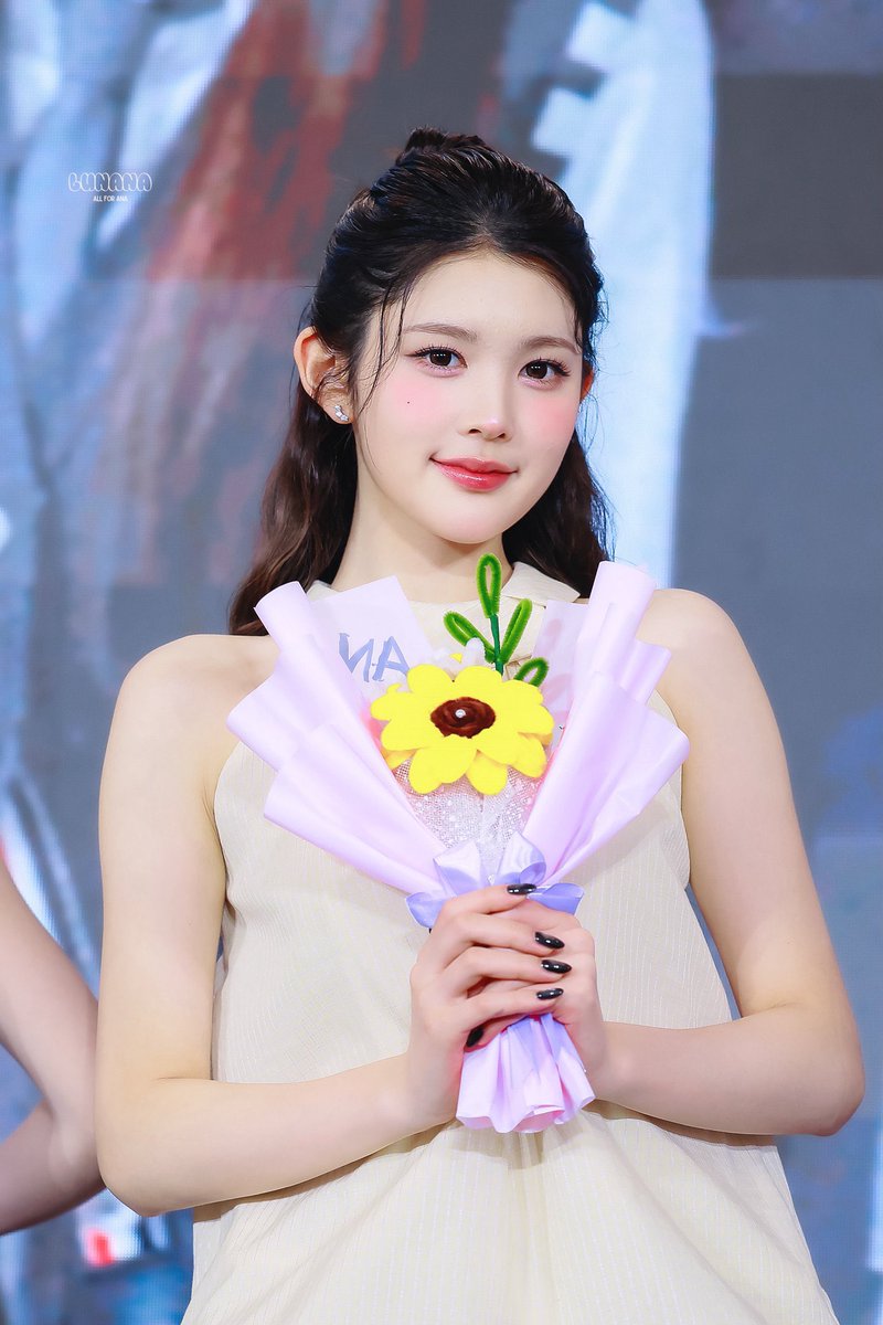 ᥱιᥒᥲ 노숭이 tweet media