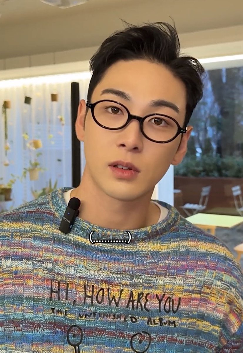 얼굴 에바야 깐달걀 얼굴형에 이목구비 주차까지 완벽한 개존잘인데 귀엽기까지한거 설정과다야 이런 얼굴이 실존한다 그거 강동호🤍