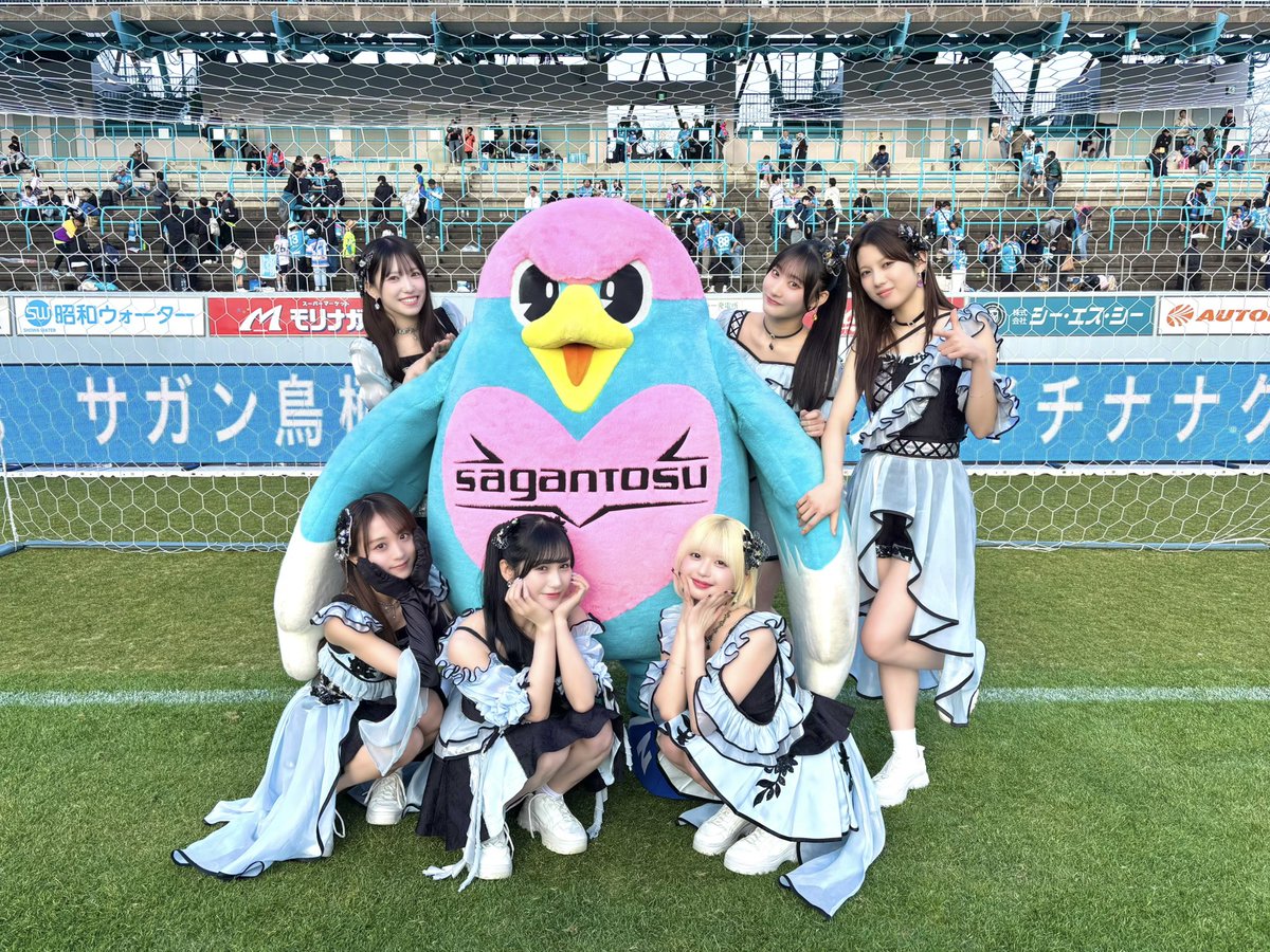 サガン鳥栖の公式マスコット🪽 ウィントスくんと写真を撮っていただき