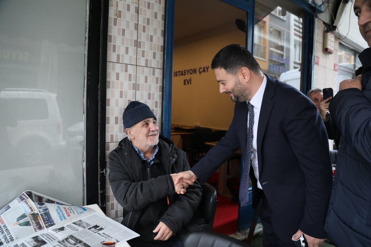 MevlutOztekin's tweet photo. Sultan Selim Mahallemizden esnafımız Kadir Ongun'un iş yerine ziyarette bulunduk. Nazik misafirperverlikleri için teşekkür ediyorum. https://t.co/OFcEmEDedW