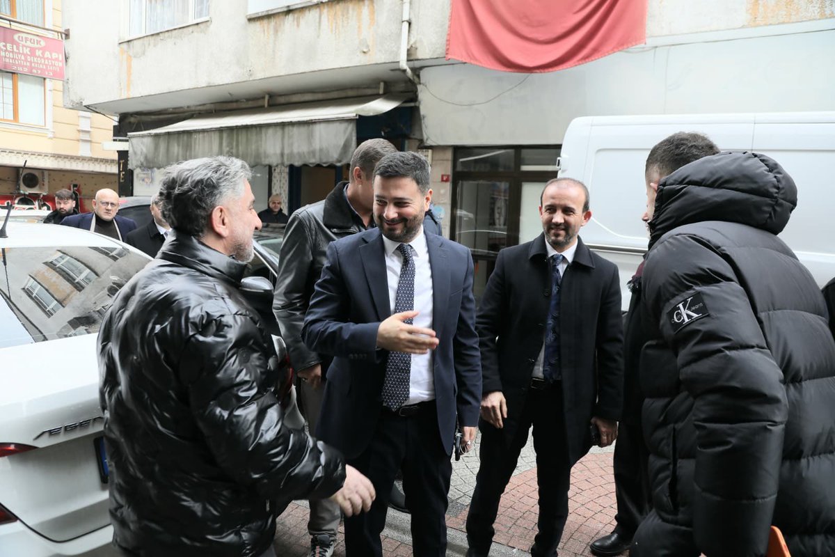 MevlutOztekin's tweet photo. Sultan Selim Mahallemizden esnafımız Kadir Ongun'un iş yerine ziyarette bulunduk. Nazik misafirperverlikleri için teşekkür ediyorum. https://t.co/OFcEmEDedW