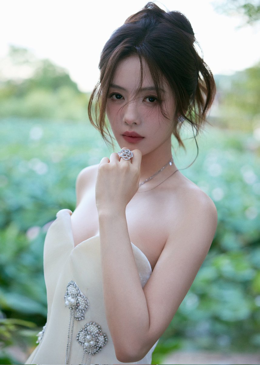 xjzhangbj79's tweet photo. 蔡文静 #蔡文��
每日可以交的尤物 https://t.co/aYOdUELUoO