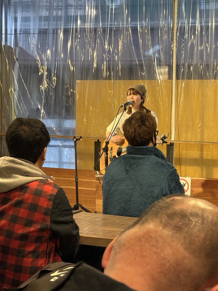 ESPDIPLOMA's tweet photo. OSAKA FOOD LABにてしなだゆかりさんスタートしました！

 #espdiplomacircuit2026  #jamtracks1415  #diploma  #バンド  #弾き語り https://t.co/mHtPwNfhDo