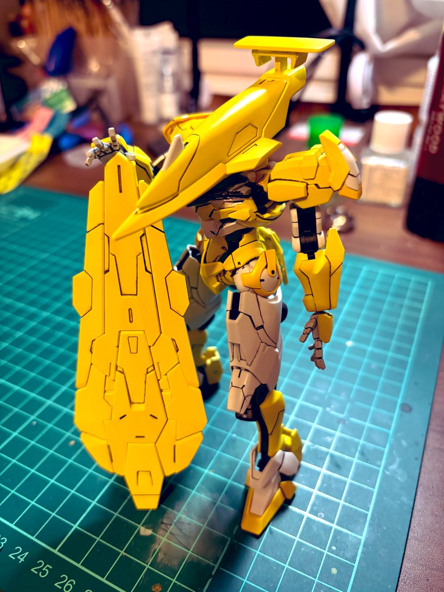 firefly3203's tweet photo. やっと本体の塗装完了…。
バックパックは塗装中に破損したので、修復中…_(:3 」∠)_
いつになったら、出来るのやら…_(:3 」∠)_
形としては求めていた形になっているので、大満足です⭐︎

#ガンプラ
#ガンプラ好きと繋がりたい https://t.co/QXtLdL5Ent