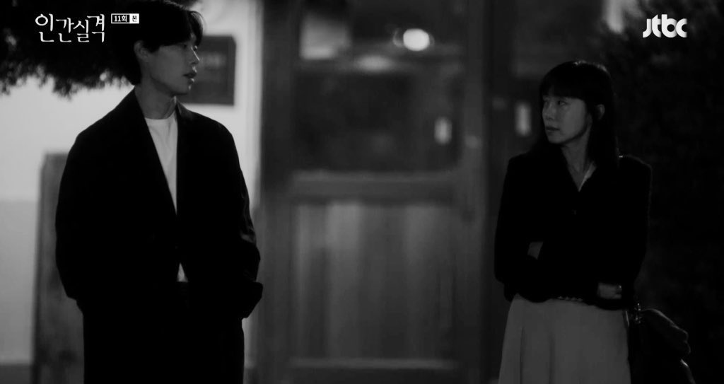 근데 최선을 다할수록 허무해져요. 정해진 시간이 지나고 역할이 끝나면 상대는 현실로 돌아가지만 나는 대부분 거기 남아 있거든요. 그만두고 싶다는 생각이요? 아… 하죠, 가끔.

JTBC 종영드라마 인간실격 이강재

<a href="/salad_salad_bot/">샐러드봇</a> 
<a href="/ryusdbfilmo_bot/">류준열배우님필모홍보봇</a> 
<a href="/Quokka_hb/">쿼카 홍보봇</a> 
<a href="/2_5D_ONDO/">2.5D_온도°</a>