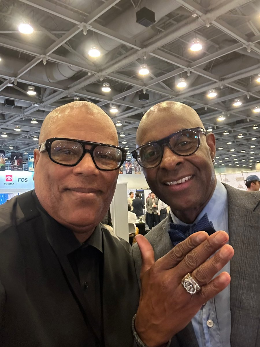 BishopLGaiters's tweet photo. With The Greatest Wide Receiver in NFL History Mr. Jerry Rice @JerryRice On The 2026 NFL SUPER BOWL LX RADIO ROW San Francisco, CA 📸 David Adeniji @GettyPubs @APEntertainment #SuperBowlLX #NFLMedia #RadioRow #JerryRice https://t.co/UkEwJWj8z3