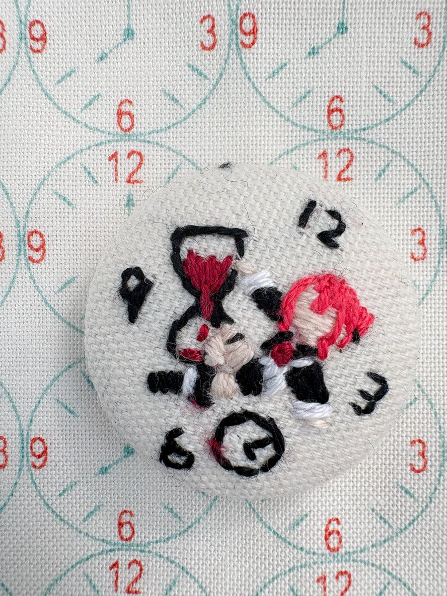 チクタク、チクタク
貴方の世界の時間は合ってる？
時間は正確に、平等に、だよ
#にまるの小さな世界