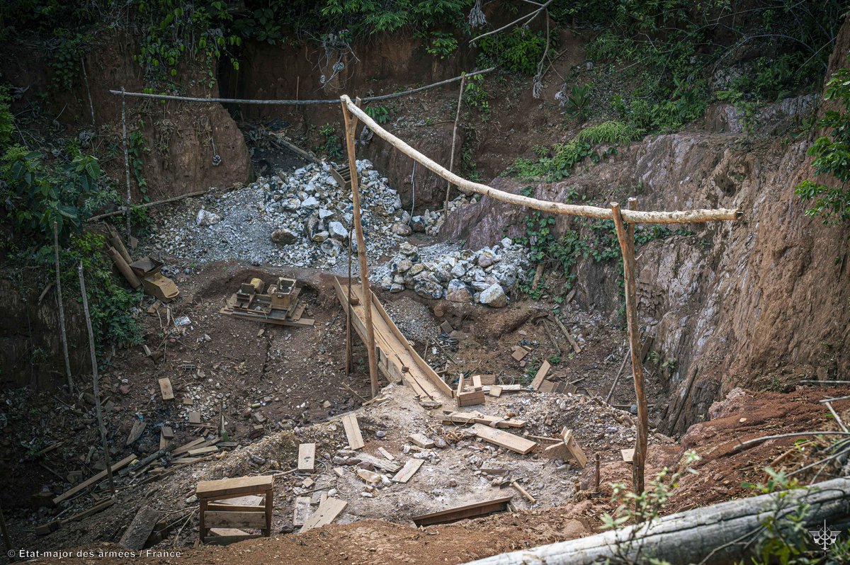 Armée française - Opérations militaires tweet media