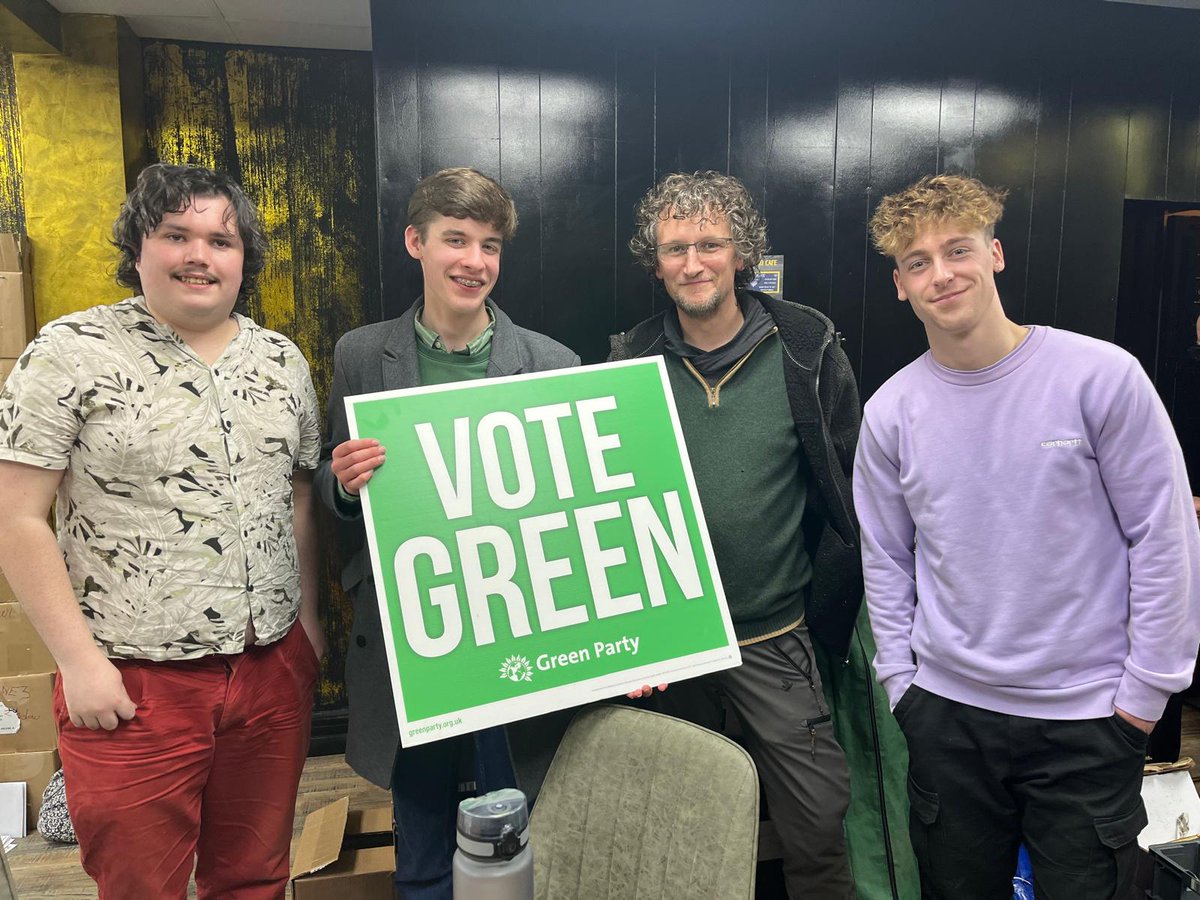 Another great day campaigning for Hannah Spencer in Gorton and Denton! 💚🙌

We're so ready to win our 5th Green MP, and it's clear the Greens are the only party that can beat Reform here.  🔥

Please come up and help us Make Hope Normal Again! 🙏