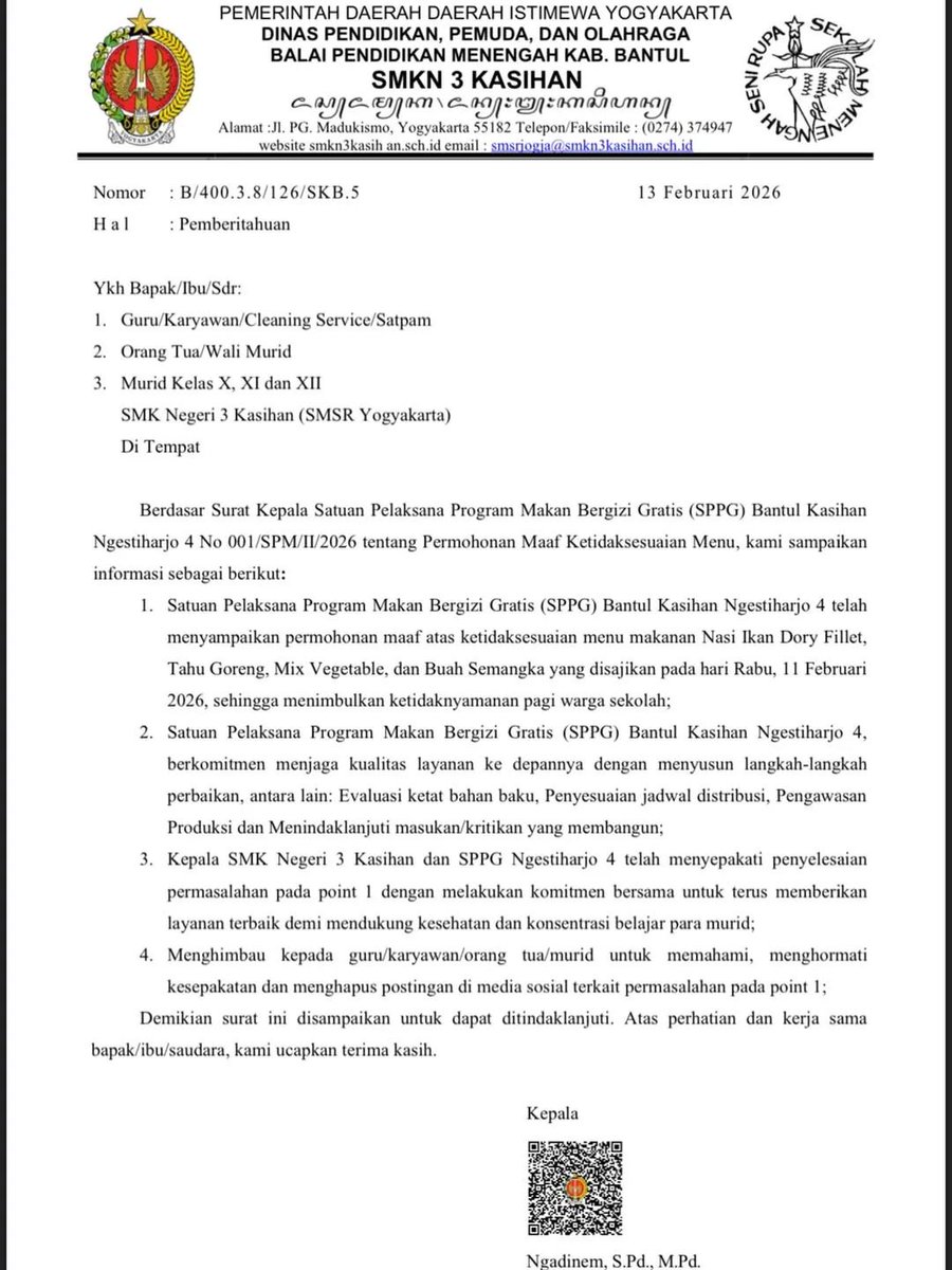 MiskinTV_'s tweet photo. Postingnya Dori Goreng Tepung yang datang Pangsit.

Lucunya ada yang malah komen:
"...kurang bersyukur..."
"...udah gratis banyak mau..."

Heh, MBG itu ga Gratis. Itu diambil dari APBN, dari pemotongan anggaran di sektor2 lain. https://t.co/yruInkODqw