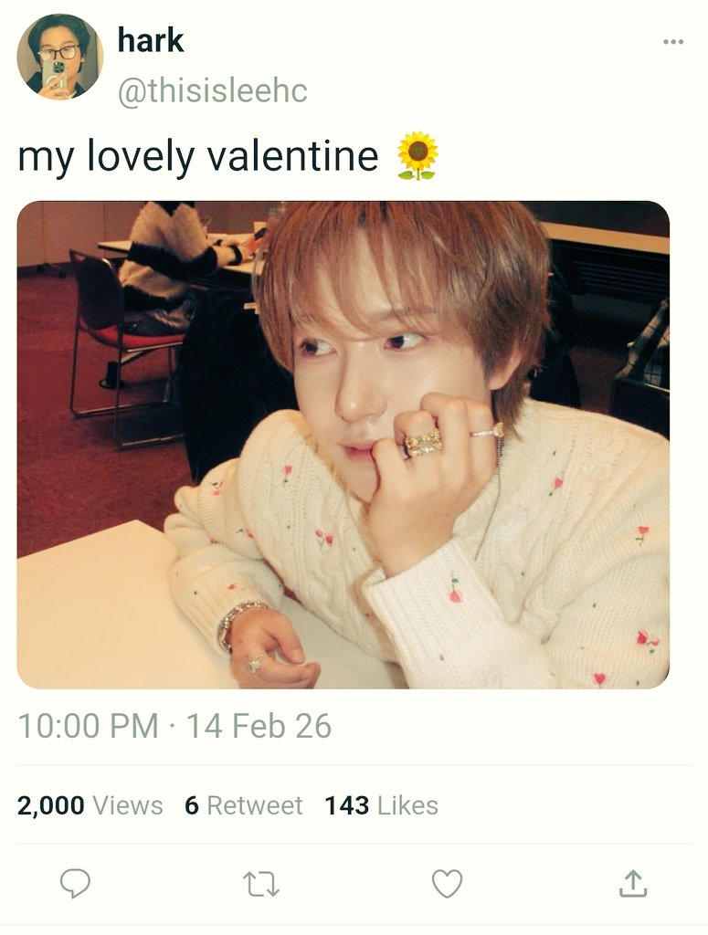raikoverse's tweet photo. HAPPY VALENTINE’S DAY?

— a #renhyuck short au wherein

On a date with his boyfriend Hark, Rei wears a cute shirt, completely unaware that it used to be a couple shirt with his ex Gavin...who also happens to be Hark’s older brother.

Will this silly coincidence ruin their date? https://t.co/UuS9xfEmht