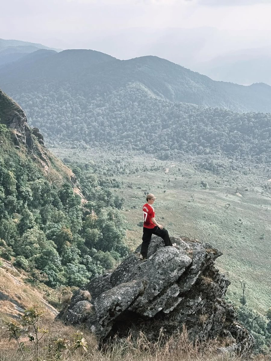 BenzAlertOFC's tweet image. อีกหนึ่งการเดินทางของ เบนซ์อเลิ๊ต
การเดินป่าครั้งที่ 3 ⛰️ 

260215 | IG bbenzalert Update

❥ @Benzalert_np
Benz Atthanin #BENZALERT
#แบตเตอรี่ของอเลิ๊ต