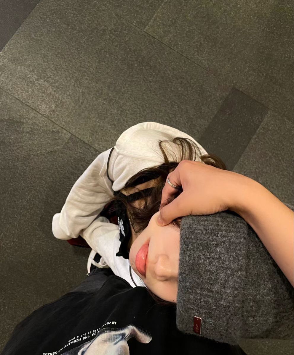 sobswrld's tweet photo. spent valentine’s day with the luv of my life n my husband <3 our second valentines day ever n i wouldn’t rather spend it w anyone else 💗💗 https://t.co/MABRUZwKwL