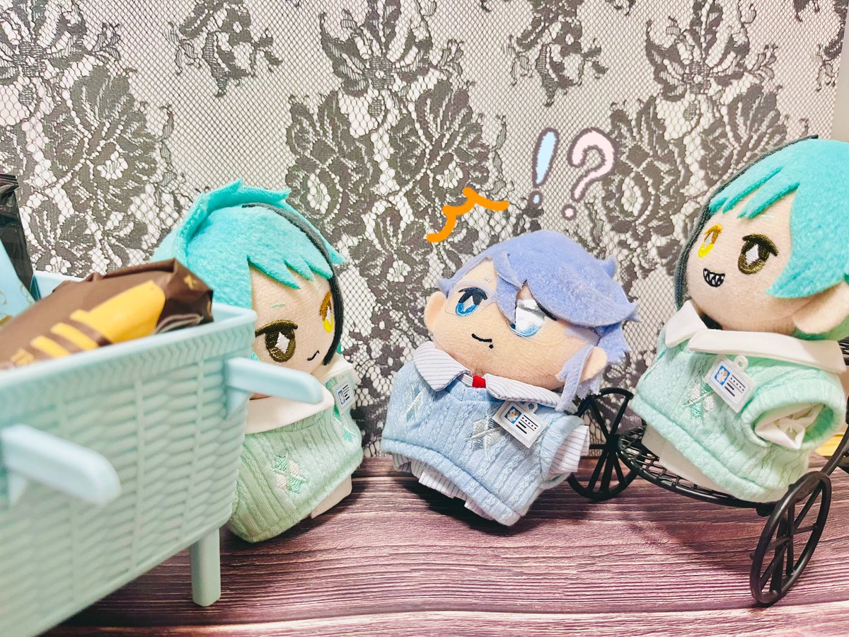 janui_sh's tweet photo. ばれんたいん　とうに　すぎましたね🍫
ぼく　もらってません😕
どういう　りょうけん　ですか😠

よって、ほんじつは　もらいに　うかがいました🙂

おやおや　こんなに。
かんしゃ　いたしますね？🙂 https://t.co/CRRe1rkxAP