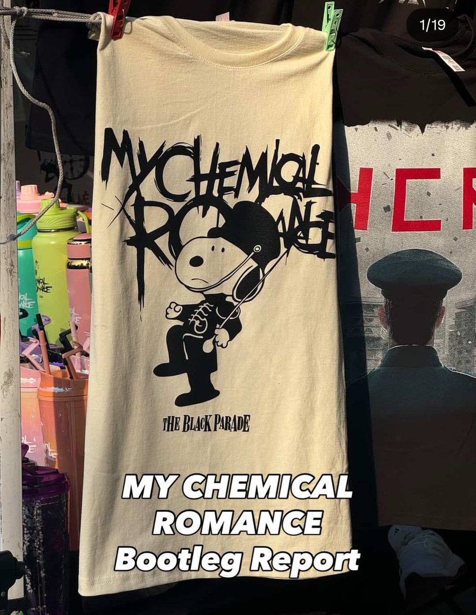 HE IS MY CHEMICAL ROMANCE'S BIGGEST FAN 😭😭💕