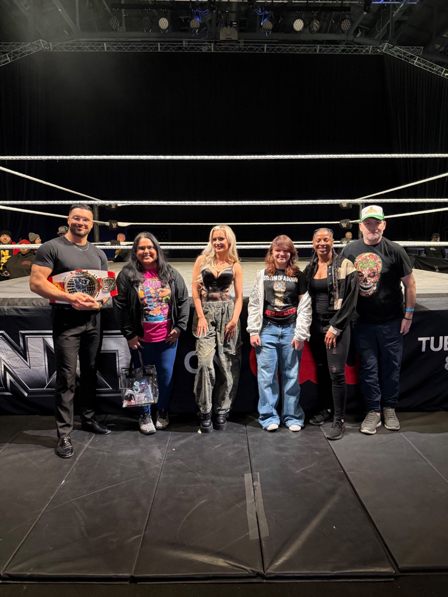 Naz_JQ81's tweet photo. #NXTKent is a blast! Hubby and kiddos first time! @OfficialEGO @Kali_wwe @BlakeMonroeWWE https://t.co/GvTblm5LWE
