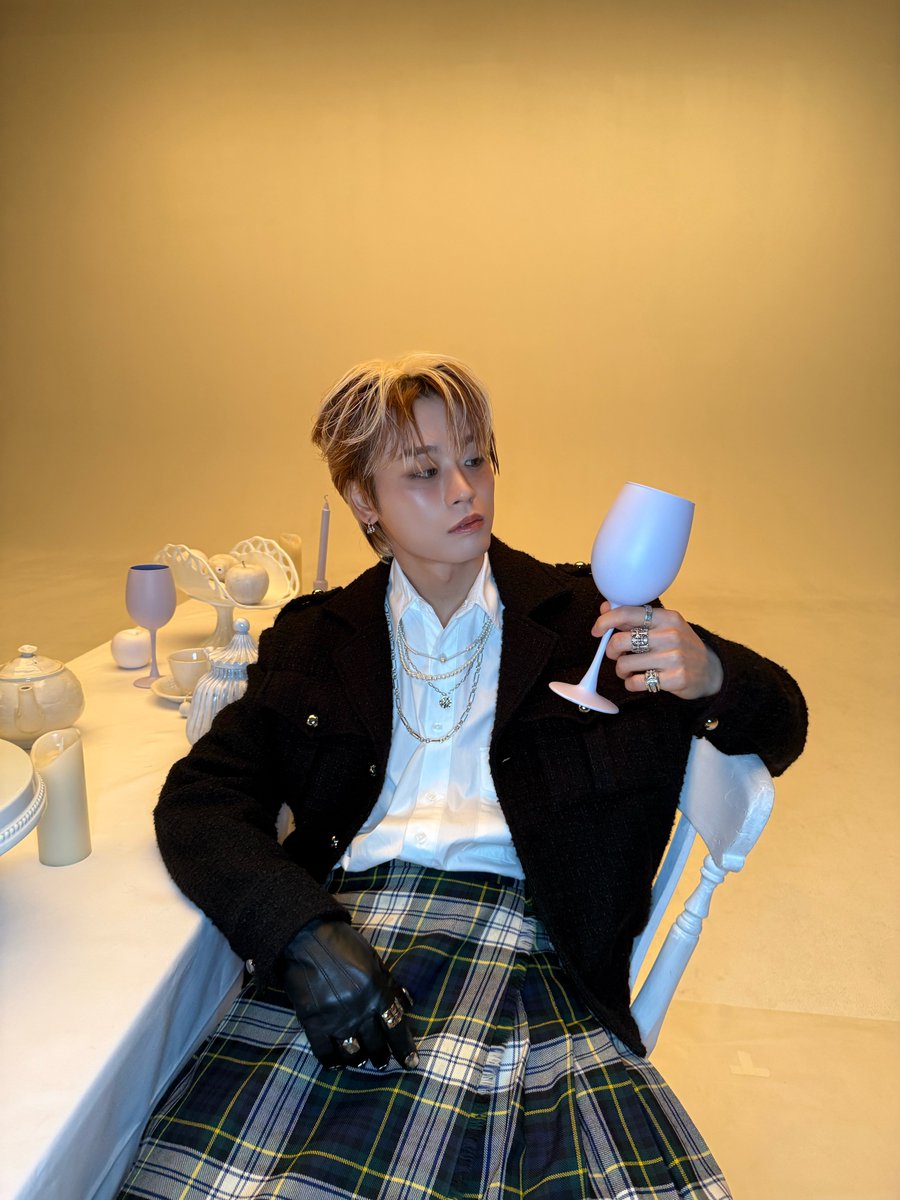 普段と少し違ったメイクでした🥂

#TAKUTO #MAZZEL
#まぜジャック 
#MAZZEL_BANQUETBANG