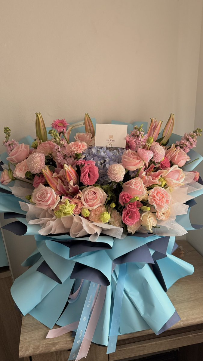 April 🌸 tweet media