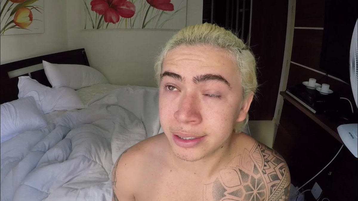 AK #swag tweet media