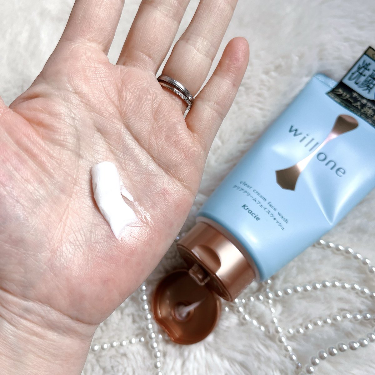 110koha's tweet image. Willibe (ウィルワン)
クリアクリームフェイスウォッシュ

複雑な「大人のくすみ」をまとめてケアしてくれる美容液導入型の洗顔

もこもこ濃密でへたりにくいので優しく摩擦が少なく洗えます

洗い上がりはつっぱらずにしっとり

 #PR  #willone
 #クラシエ #くすみケア #洗顔 #輝光肌 #透明感