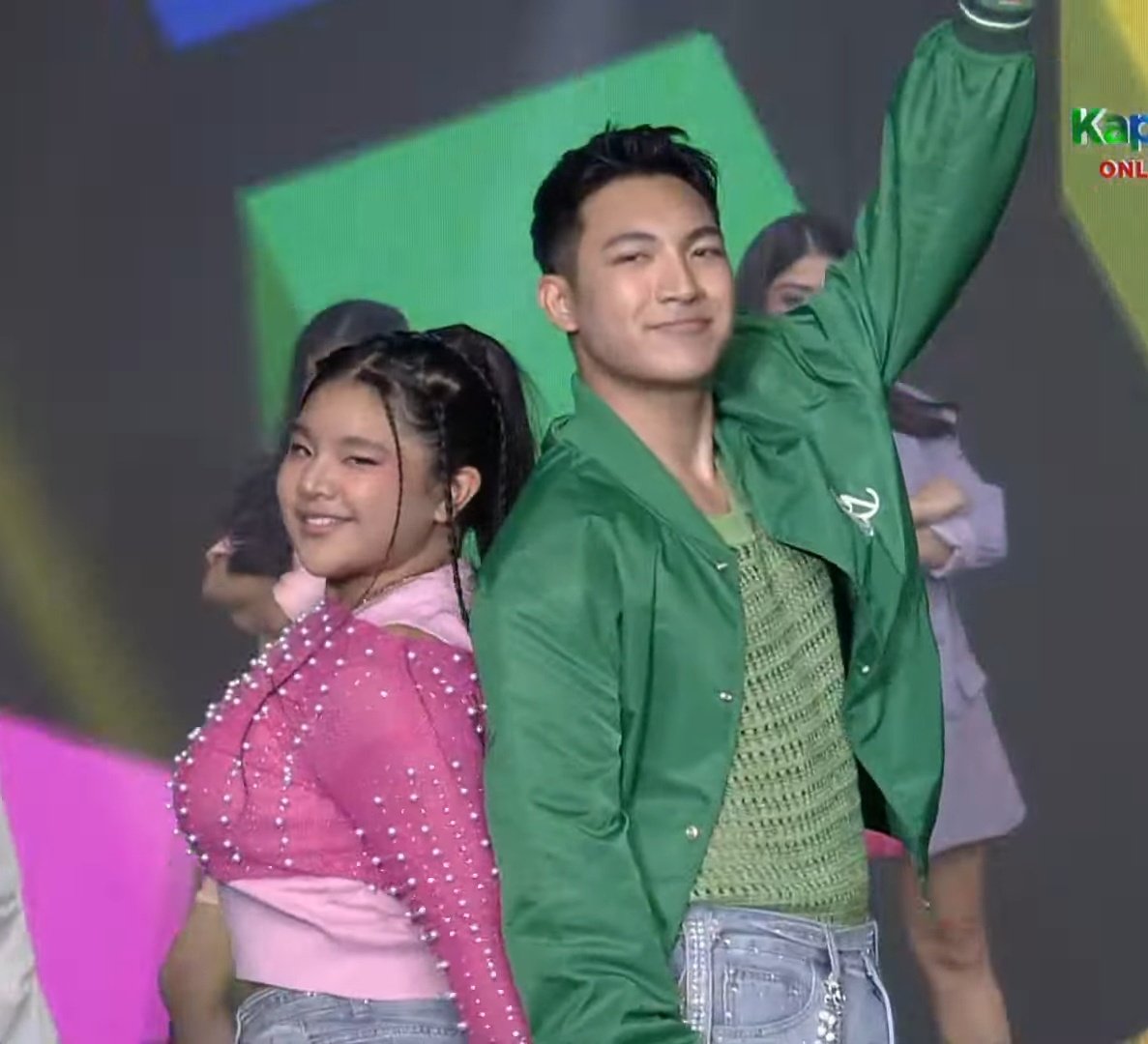 After Six years from home to <a href="/ASAPOfficial/">ASAP</a> stage Darren and lynelle clap,clap

ESPANTOsibs FEB-Treat
#DARREN <a href="/Espanto2001/">Darren</a> 
#AsaponFire