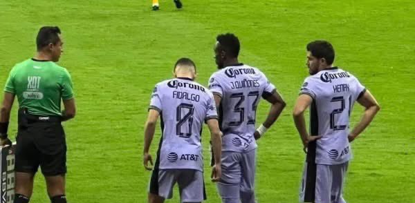 Y pensar que en algún momento estos eran los cambios del equipo.