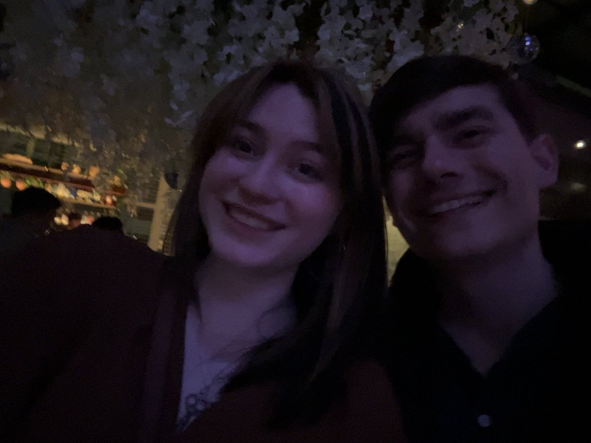 Dimension tweet media