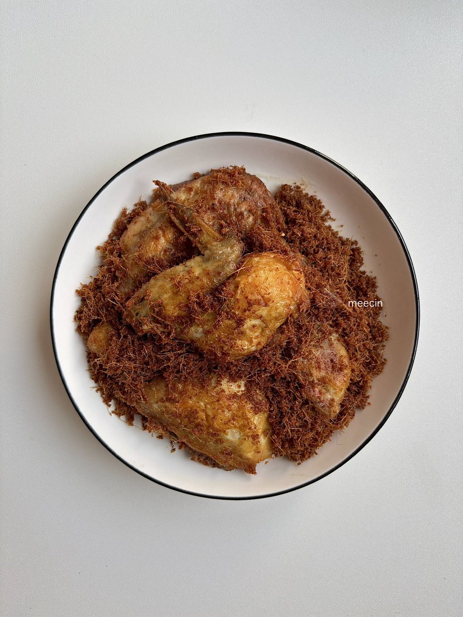 meecin_'s tweet photo. Olahan ayam terenak versi aku:
1. Ayam goreng lengkuas
2. Ayam kecap
3. Ayam goreng kipas https://t.co/vplsyGt0sB