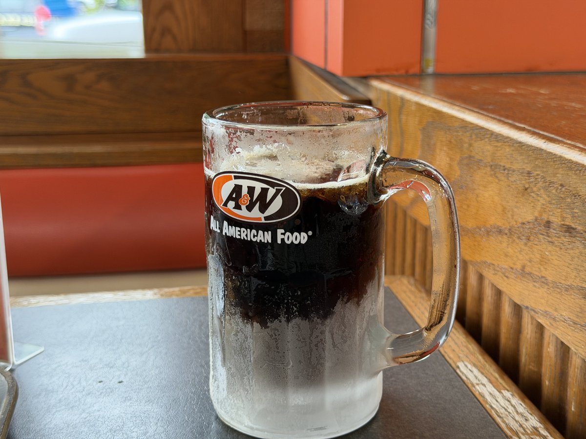 沖縄に来たらこれを飲まずにはいられないとされており