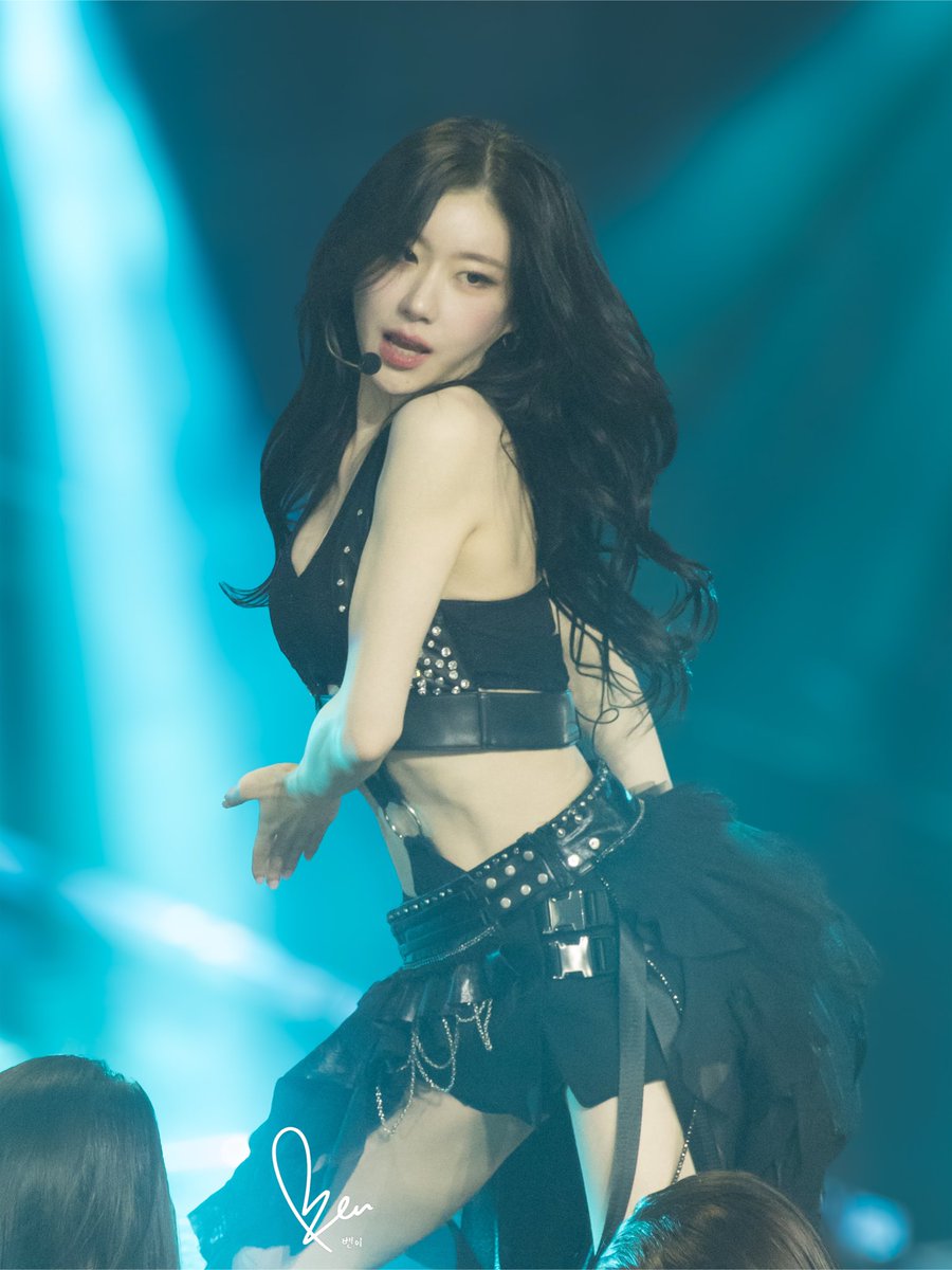 BenKao1994's tweet photo. 260213
#ITZY #CHAERYEONG 
#ITZY_WORLD_TOUR 
#ITZY_TUNNELVISION https://t.co/KRtAm4wJmH