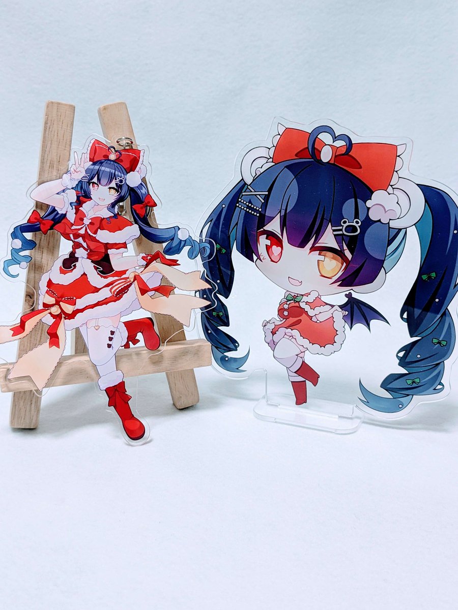 グッズ紹介】 クリスマストークイベント出演チーム 3名のグッズが販売