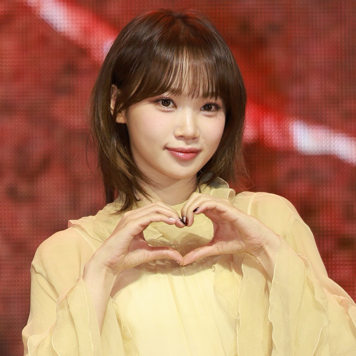 ComplexPop's tweet image. LE SSERAFIM's Chaewon has been playing Marvel's 'Spider-Man 2' on the PS5.

"It's making me crazy. It's so much fun"