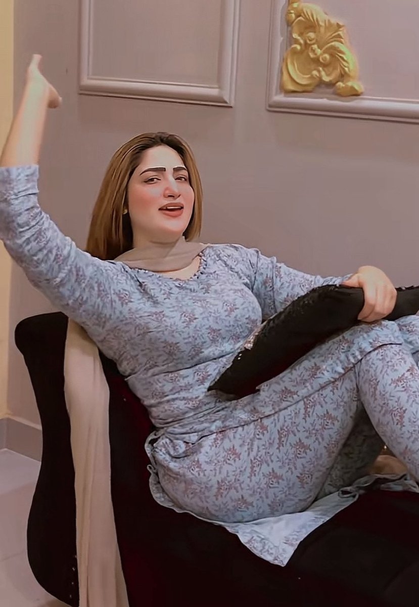 میری بہن شوق سے چوتڑ کیوں دکھاتی ہے اپنے ۔۔۔؟ 🥵