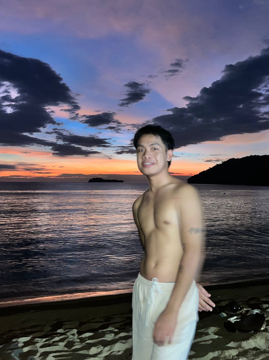 squidwank_'s tweet photo. beachin’ https://t.co/7lq0Prfj0Z