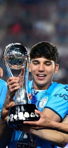 Carlos Cortés tweet media