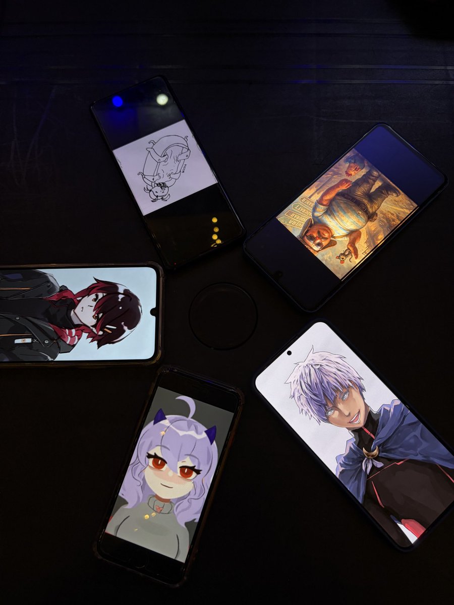 Celebrated valentines with my home pookies last night🥰💜