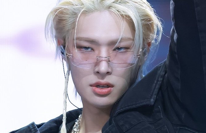 롲즈 tweet media