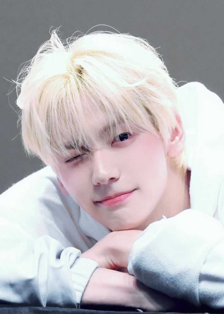 apies079's tweet photo. @DreamCJen Soobin ❤️ https://t.co/xPKou9KJE1