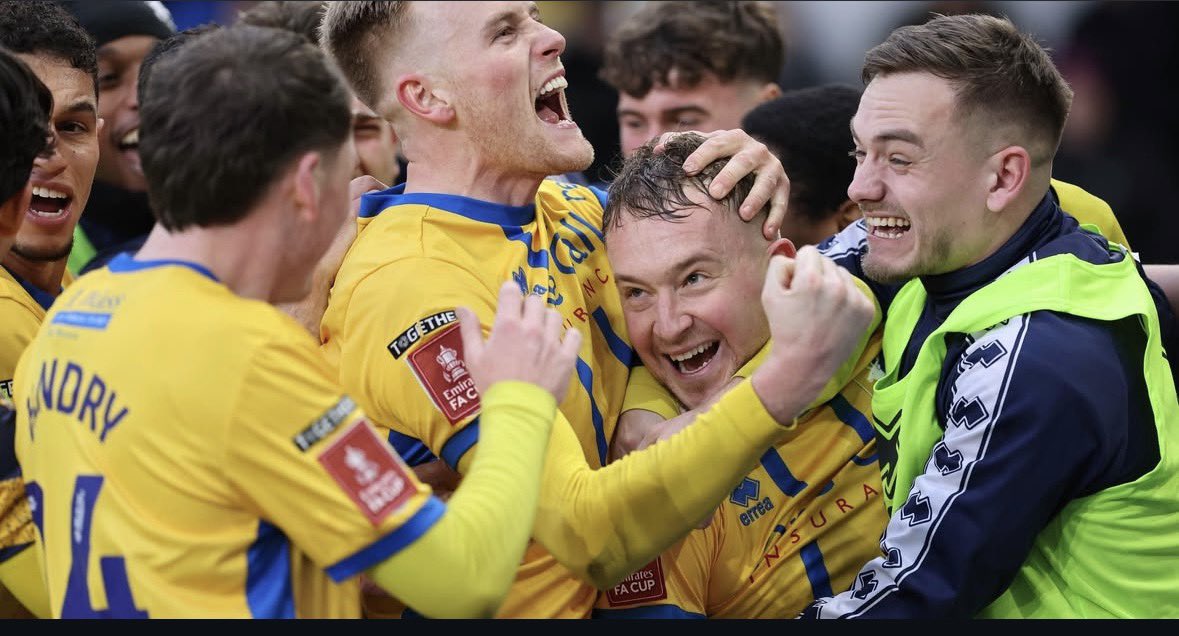 Ben Scott tweet media