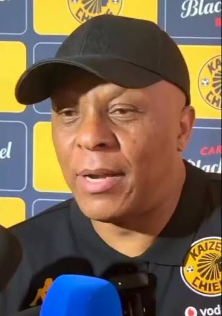 “ why is Zamalek challenging <a href="/KaizerChiefs/">Kaizer Chiefs</a> when the team is experiencing problems?, why not challenge <a href="/KaizerChiefs/">Kaizer Chiefs</a> when they are at their best "🤣🤣🤣