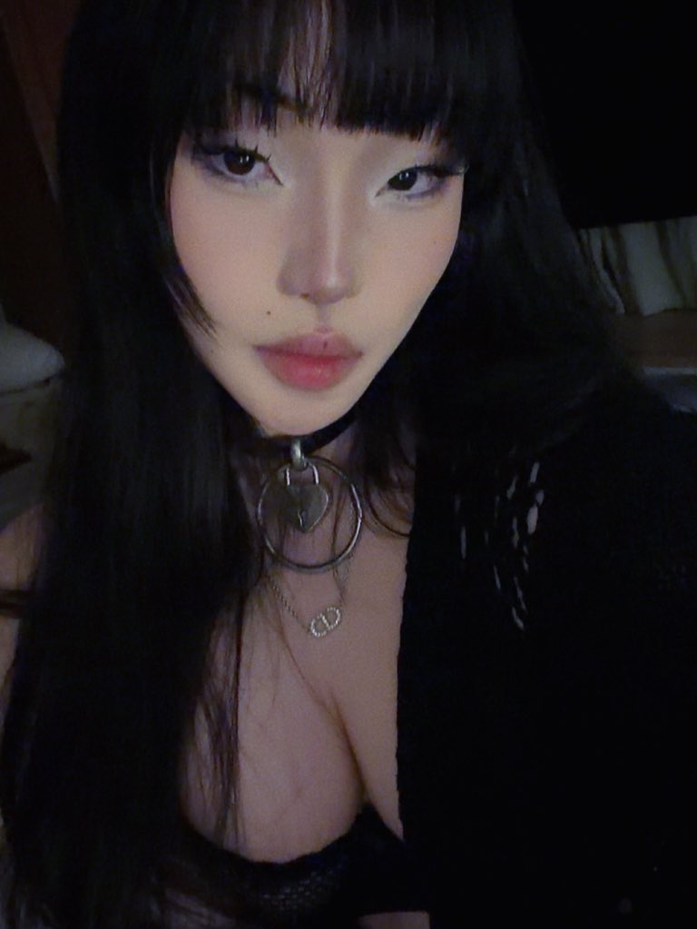 extrafirm_tofu's tweet photo. body + face :3c https://t.co/StzRkhLOHg