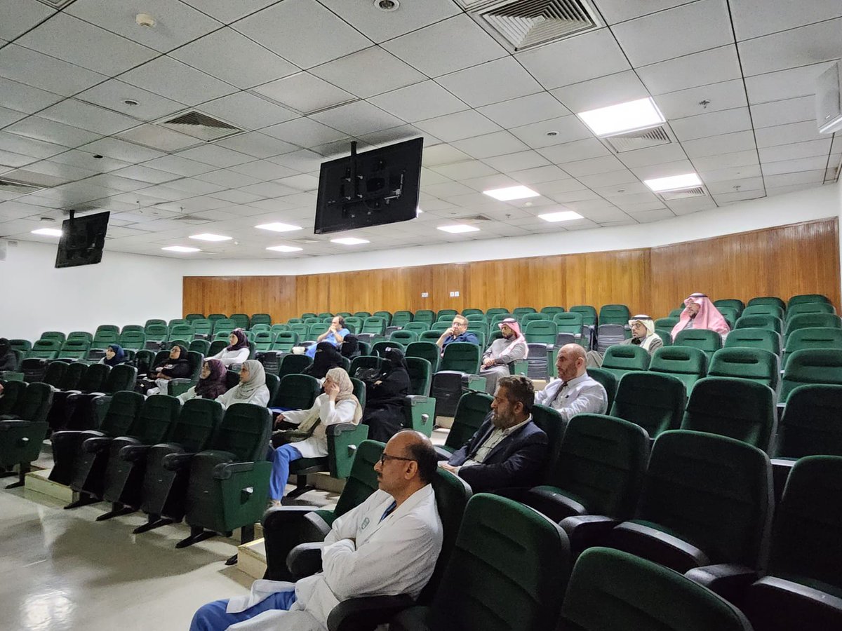 mediPhysiology's tweet photo. استمرارآ للأنشطة العلمية في القسم، ألقى سعادة أ. د  
شاهد حبيب محاضرة علمية بعنوان:
Clinical utility of EEG interpretation in the Era of AI:The Road to Reliable Neuro,،    وذلك بحضور أعضاء هيئة diagnostics, 
 التدريس ومنسوبي القسم والمهتمين في هذا المجال https://t.co/MjizWhfiJ3