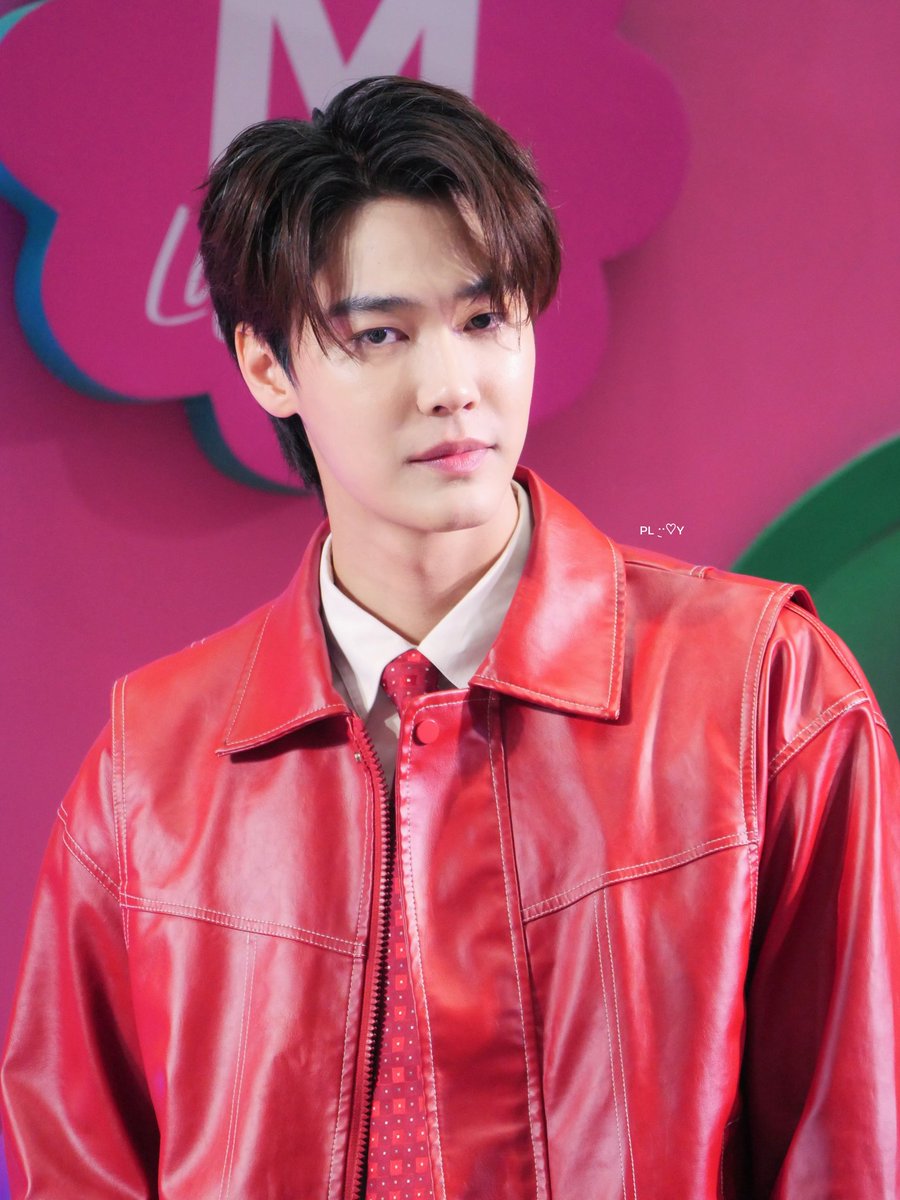 PPDew30's tweet photo. 14.02.26 ✨️ @dew_jsu

. :☆ﾟDEW TEE HAPPY V DAY AT THE MALL BANGKAE . :☆ﾟ

#DewTeexTHEMALLLOVESTORE2026
#dew_jsu #Dewtee https://t.co/LDWio3wrDD