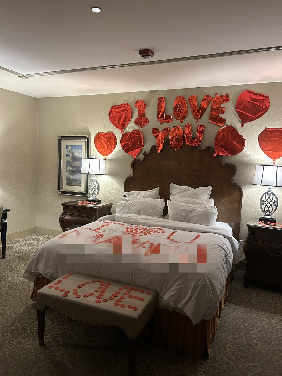 spoiledhotbby's tweet photo. Happy Valentine’s Day!!!💋❤️ https://t.co/fF1t3UdGj3