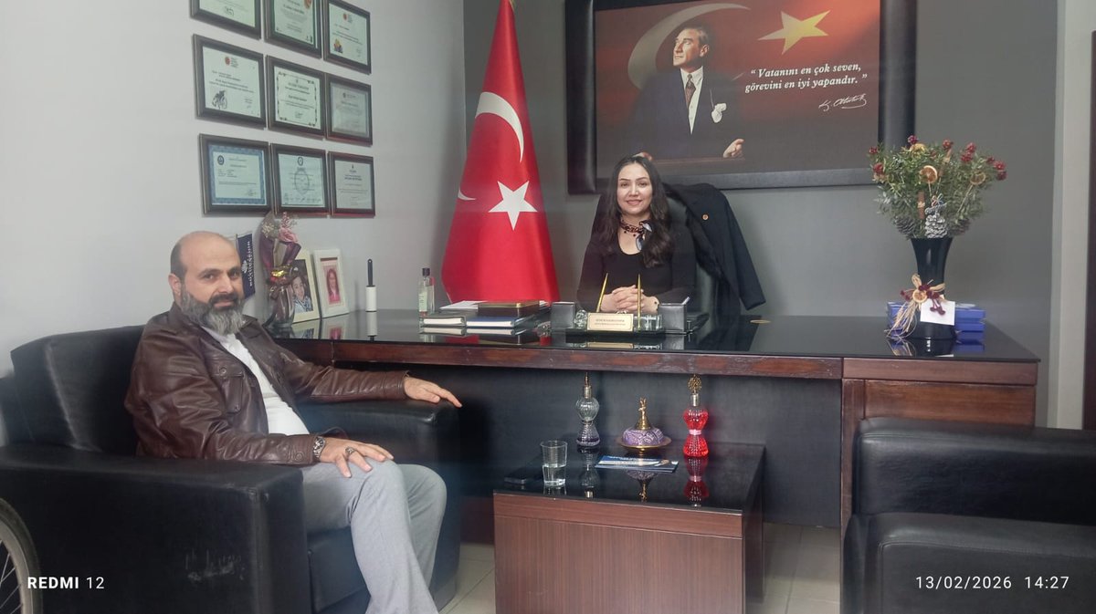 Saadet Partisi Esenyurt İlçe Başkanımız Sayın Kemal Aygün, Akevler Mahallesi Muhtarımız Sayın Süheyla Karademir’i ziyaret etti. Gündemimiz: Akevler ve Esenyurt’un huzuru! 🎙️📍