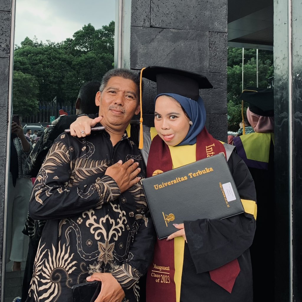 🦋🌸 tweet media