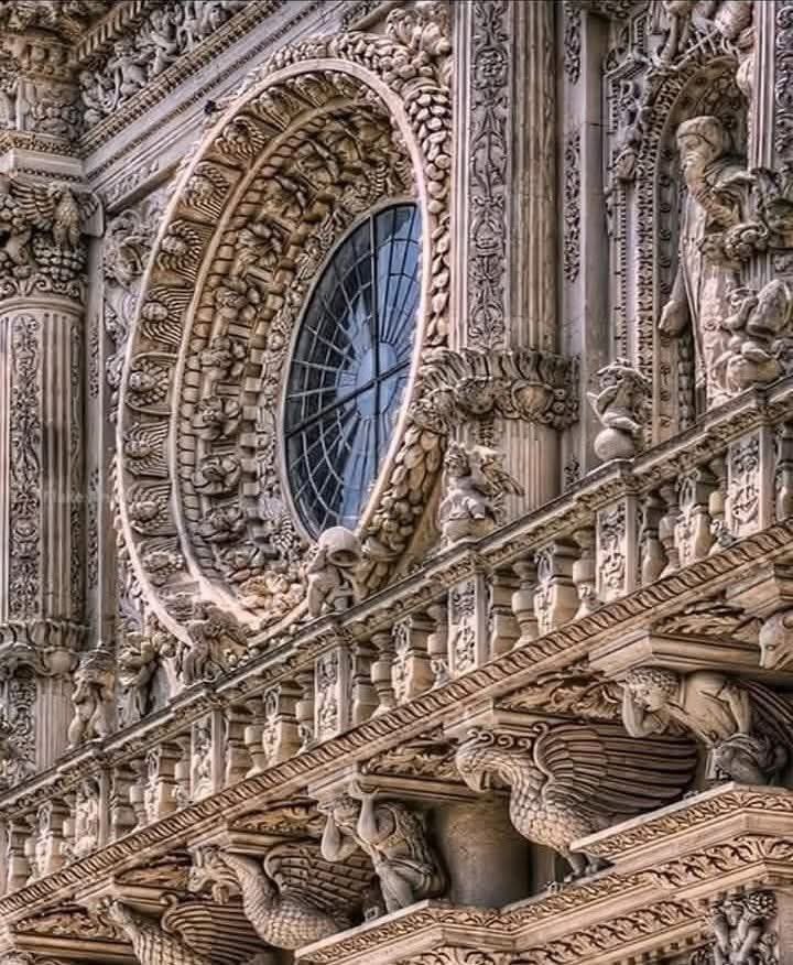 illuminatibot tweet media